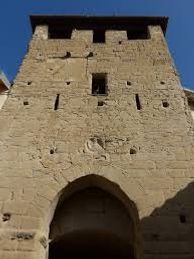 Montvendre - La porte fortifiée